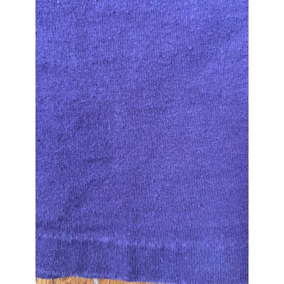 Vintage Purple Wolf Graphic T-Shirt Canada Design Cotton Blend Large Fit SINGLE - Picture 3 of 4